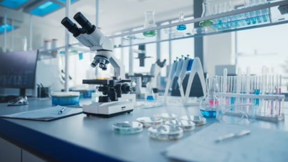 Probe analizate într-un laborator medical